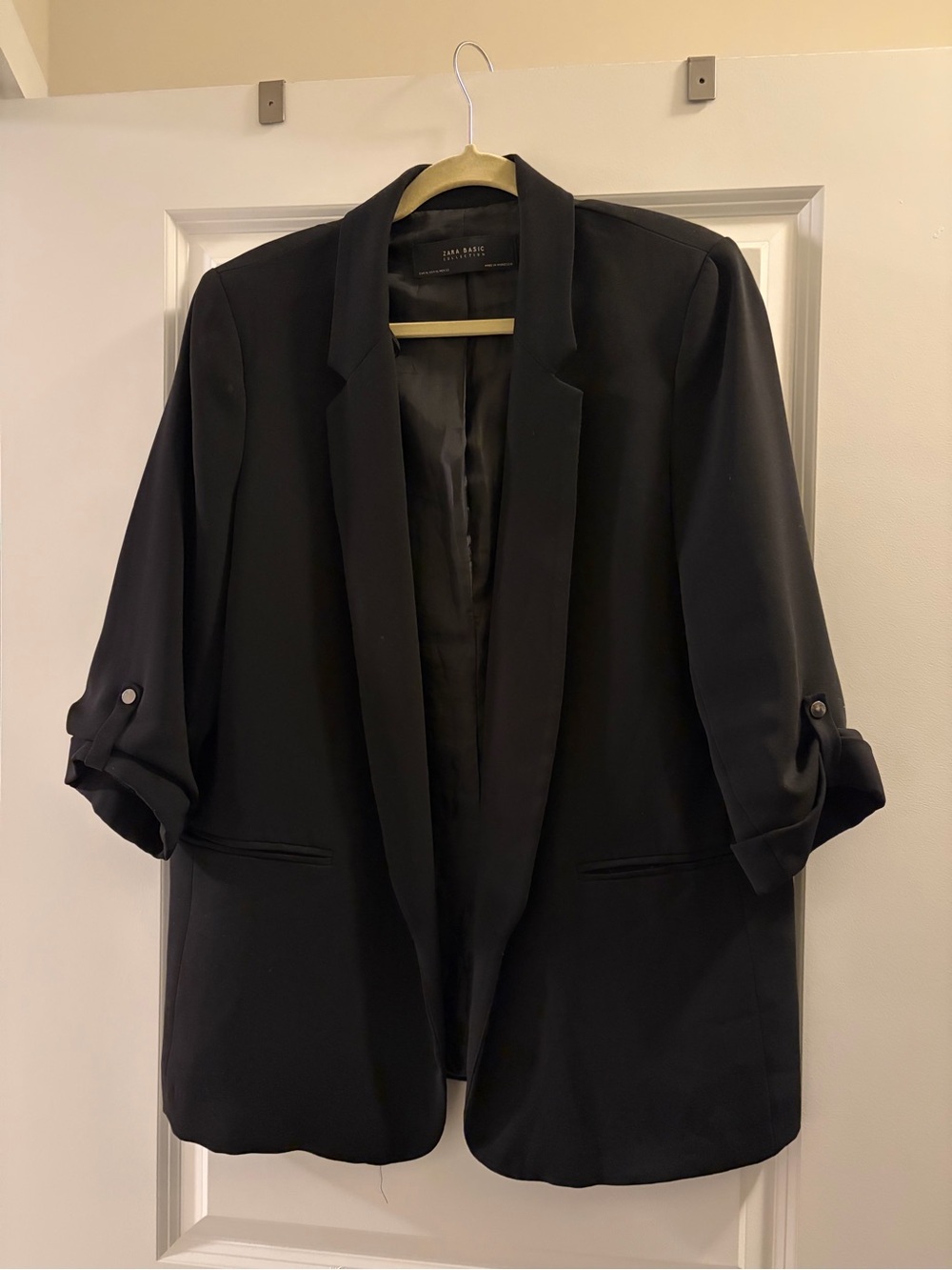 Zara Black Open-Front Roll-Sleeve Blazer